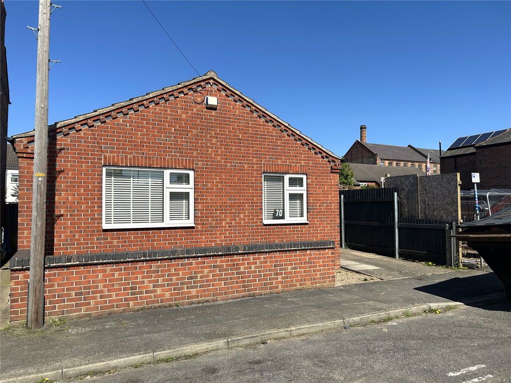 2 bed bungalow for sale in Lawrence Street, Long Eaton, Nottingham