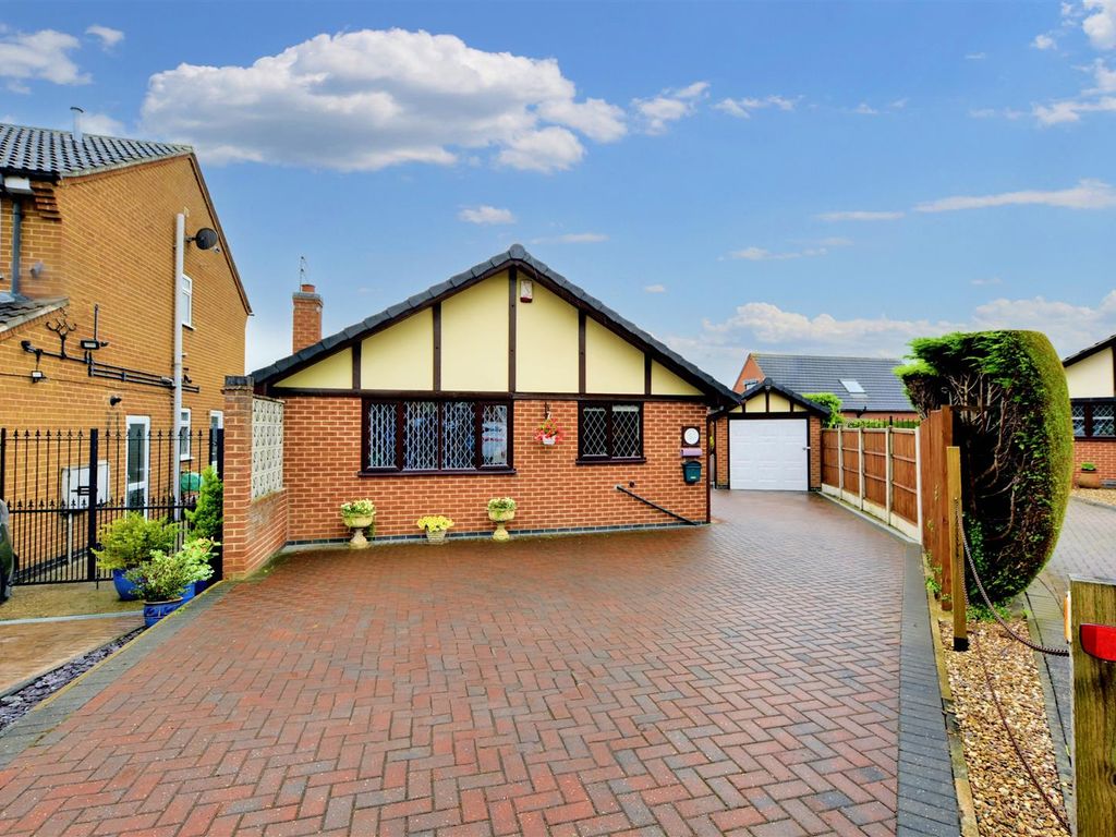 2 bed detached bungalow for sale in Springfield Avenue, Sandiacre