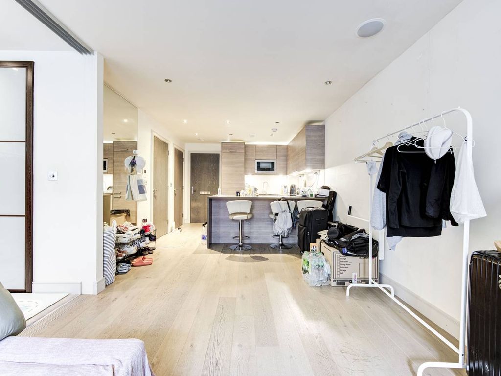 1 bed flat for sale in Chelsea Creek, Chelsea Creek, London SW6, £