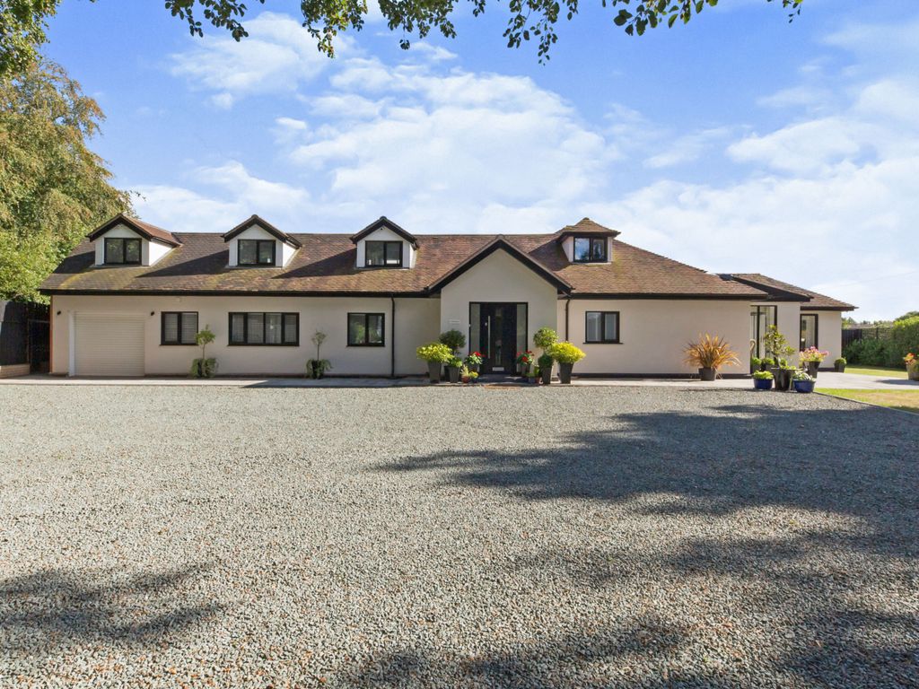 4 bed bungalow for sale in Dunnocksfold Road, Alsager, StokeOnTrent