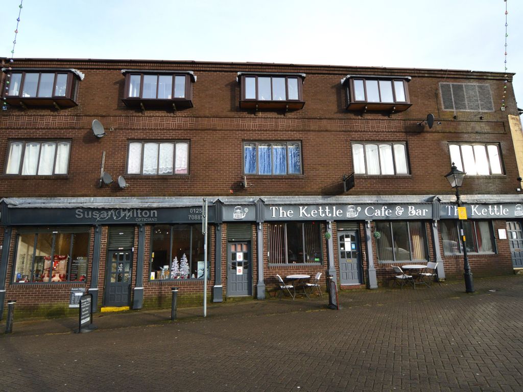 1 bed flat to rent in Bridge Street, Darwen BB3, £399 pcm Zoopla