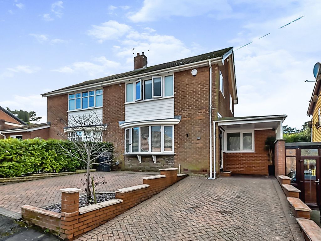 3 bed semidetached house for sale in Queens Drive, Hyde, Greater