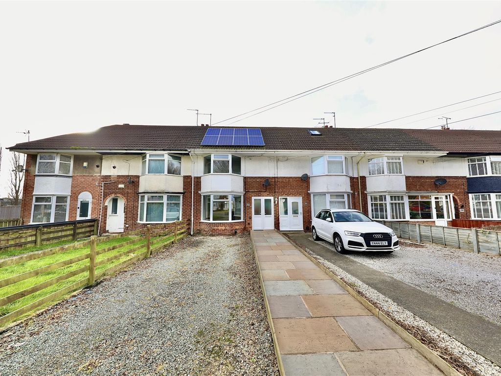 3 bed terraced house for sale in Cranbrook Avenue, Hull HU6, £140,000