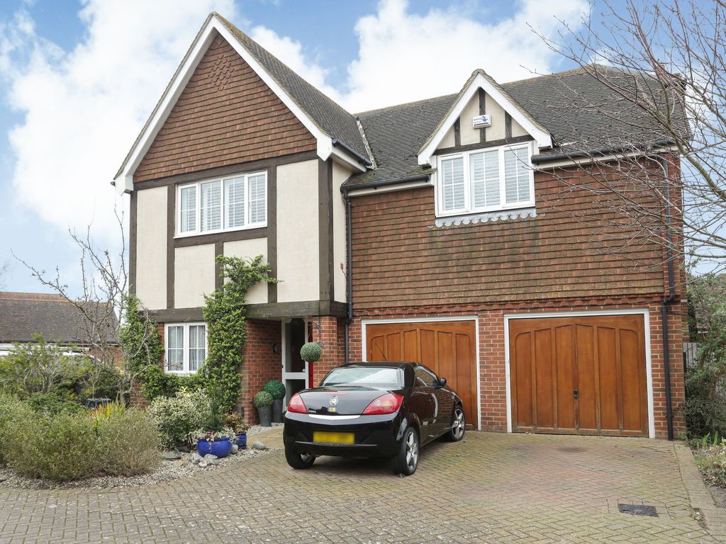 5 bed detached house for sale in Foreland Heights, Broadstairs CT10