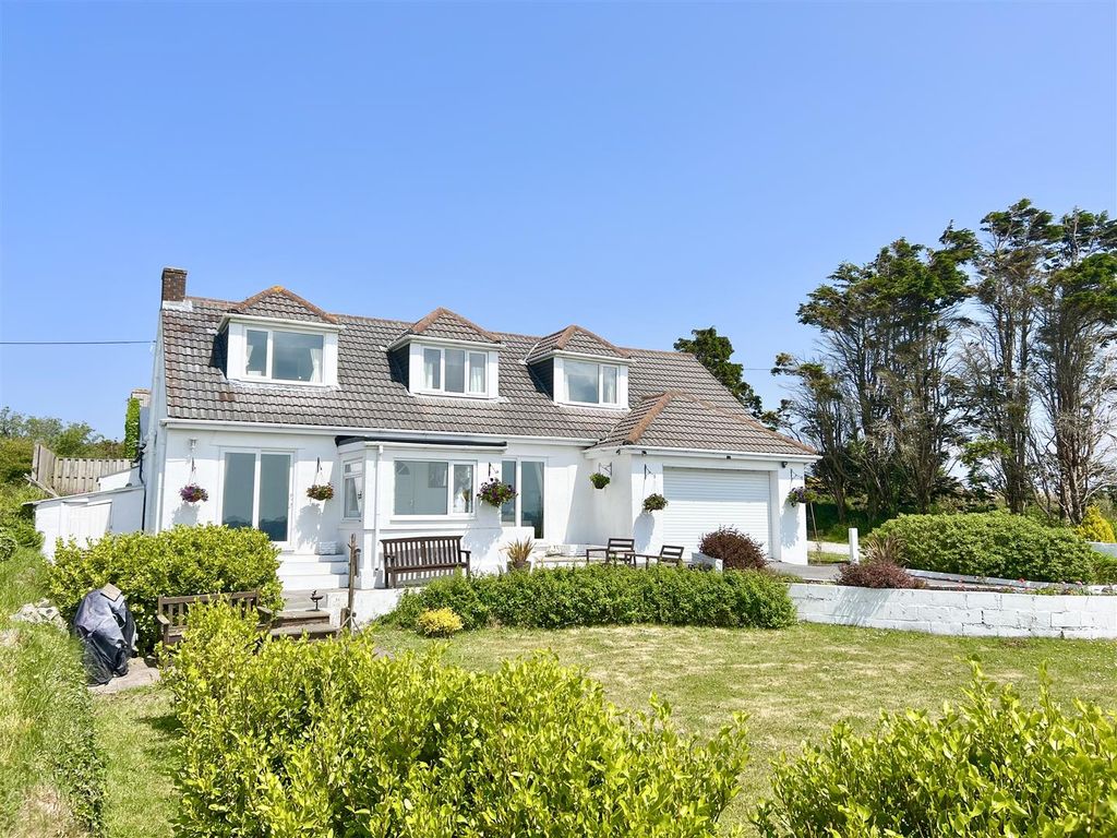 3 bed detached bungalow for sale in CastleAnDinas, St. Columb TR9, £