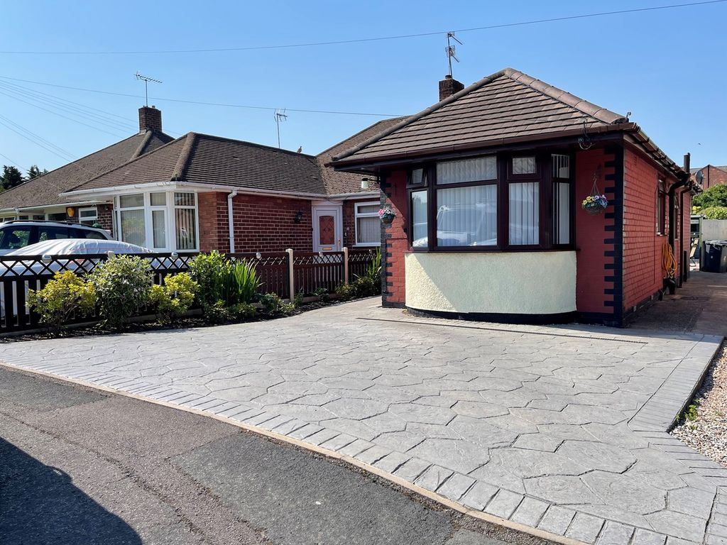 2 bed semidetached bungalow for sale in Shelley Avenue, BurtonOnTrent DE14 Zoopla