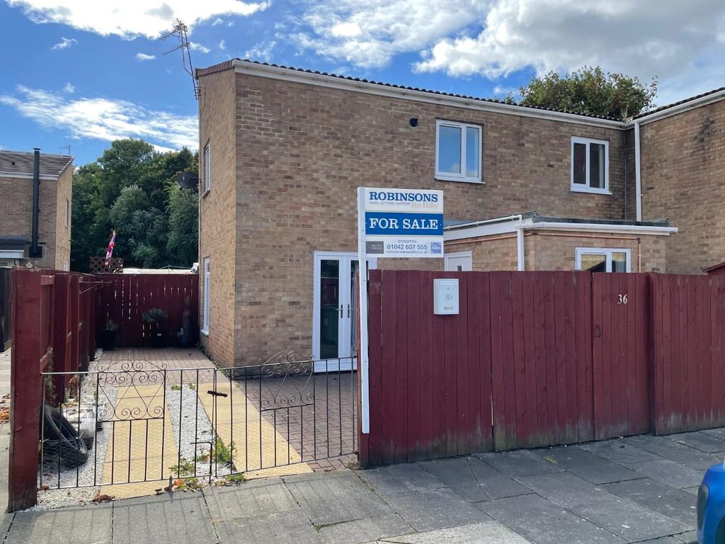 3 bed semidetached house for sale in Woodford Walk, Thornaby, Stockton