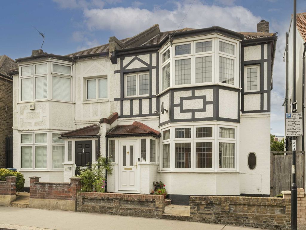 4 bed semidetached house for sale in Park Road, London SW16