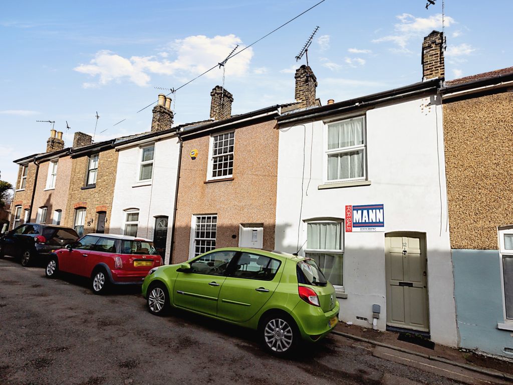 2 bed terraced house for sale in Constitution Hill, Gravesend, Kent