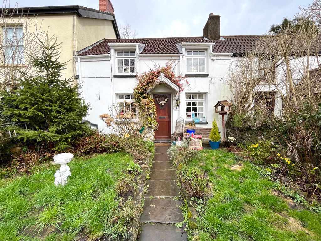 2 bed cottage for sale in Kingsbury Place, Llwydcoed, Aberdare, Mid