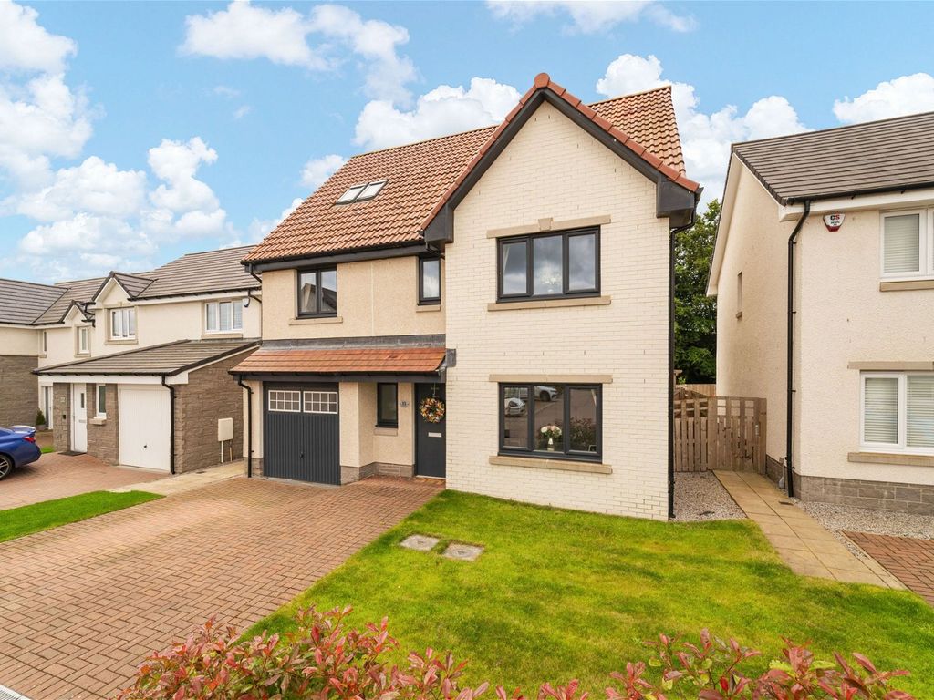 5 bed detached house for sale in Turnpike Road, Calderwood, East Calder