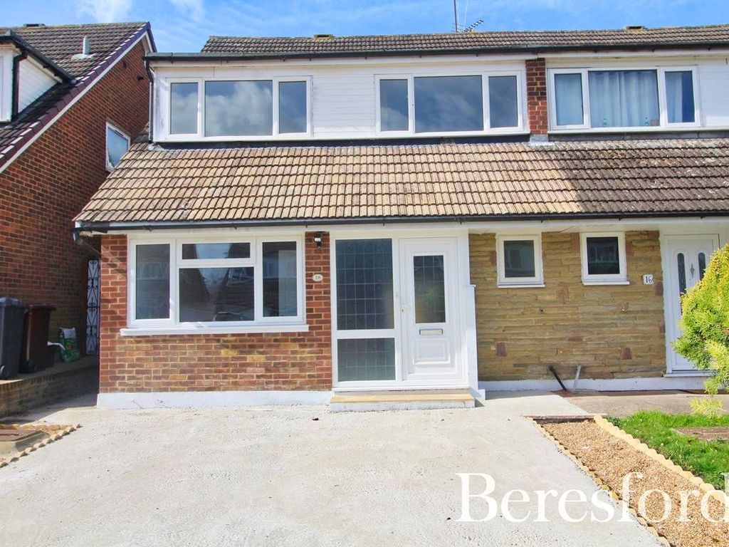 4 bed semidetached house for sale in Willow Close, Broomfield CM1 Zoopla
