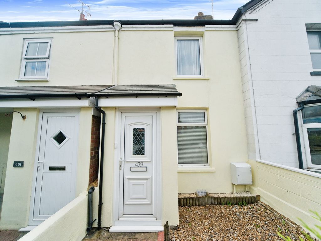 2 bed terraced house for sale in Seaside, Eastbourne BN22, £200,000 Zoopla