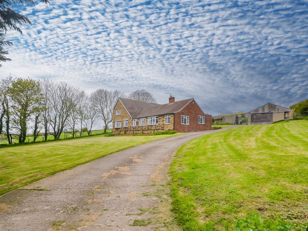 5 bed detached house for sale in New Brotton, Brotton, SaltburnByThe