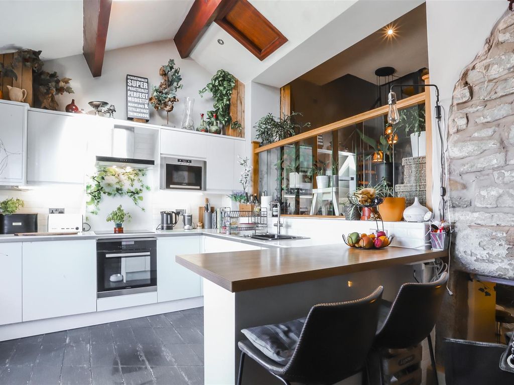 2 bed cottage for sale in Blackburn Road, Higher Wheelton, Chorley PR6