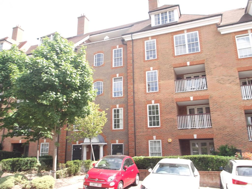 2 bed flat for sale in 2 Ashridge Close, Finchley N3 Zoopla