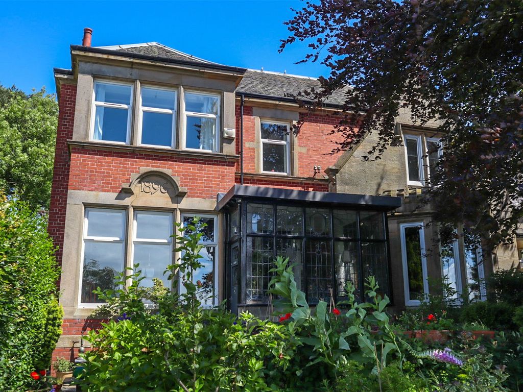 3 bed semidetached house for sale in Lanark Road, Carluke, South