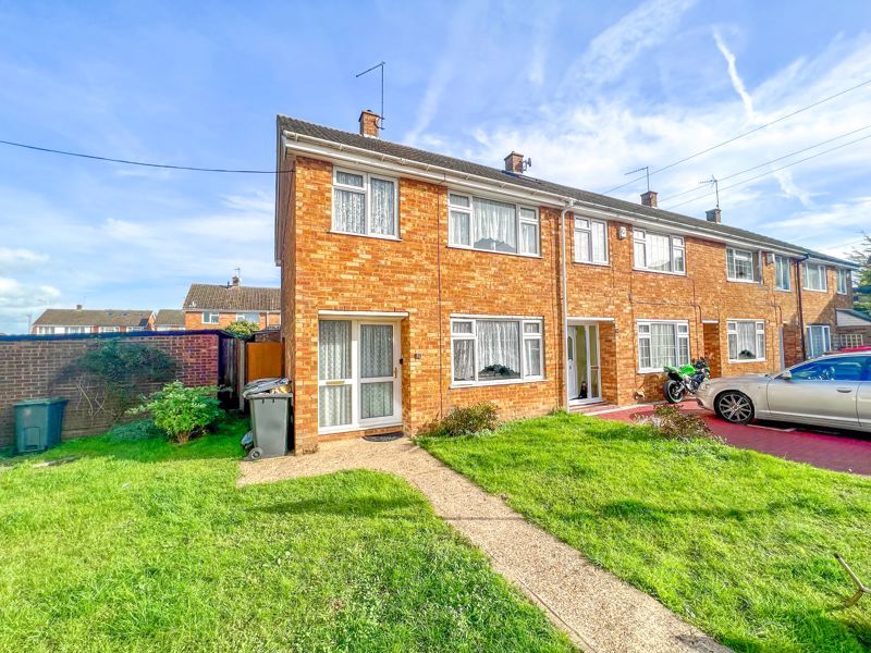 3 bed end terrace house for sale in Oatfield Close, Luton LU4 Zoopla