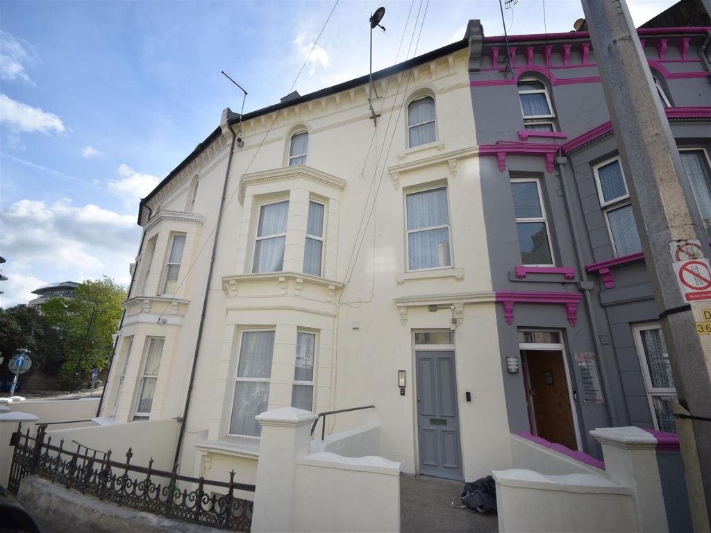 1 bed flat to rent in Cambridge Gardens, Hastings TN34 Zoopla