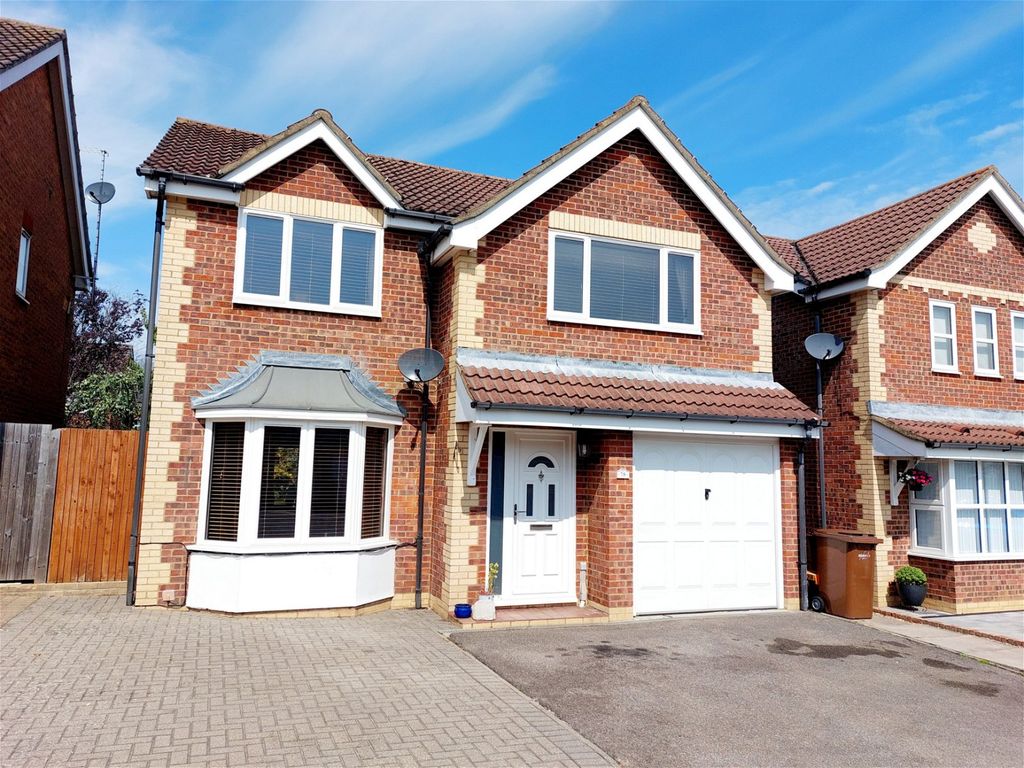 4 bed detached house for sale in Academy Drive, Gillingham ME7 Zoopla
