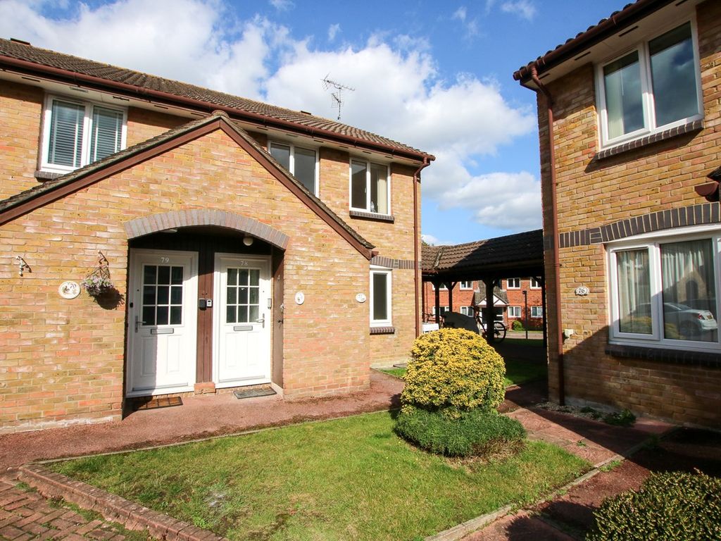 1 bed property for sale in Acorn Drive, Wokingham RG40, £185,000 Zoopla