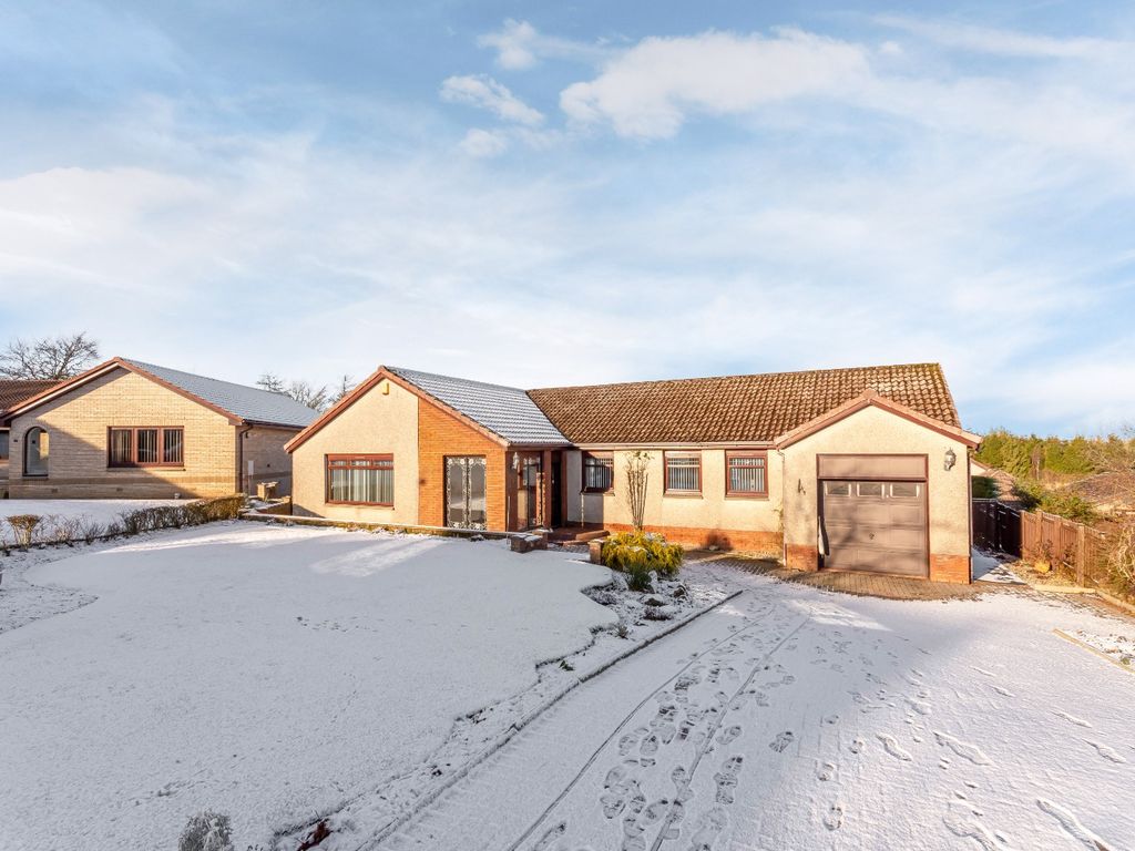 3 bed detached bungalow for sale in Gleneagles Court, Whitburn