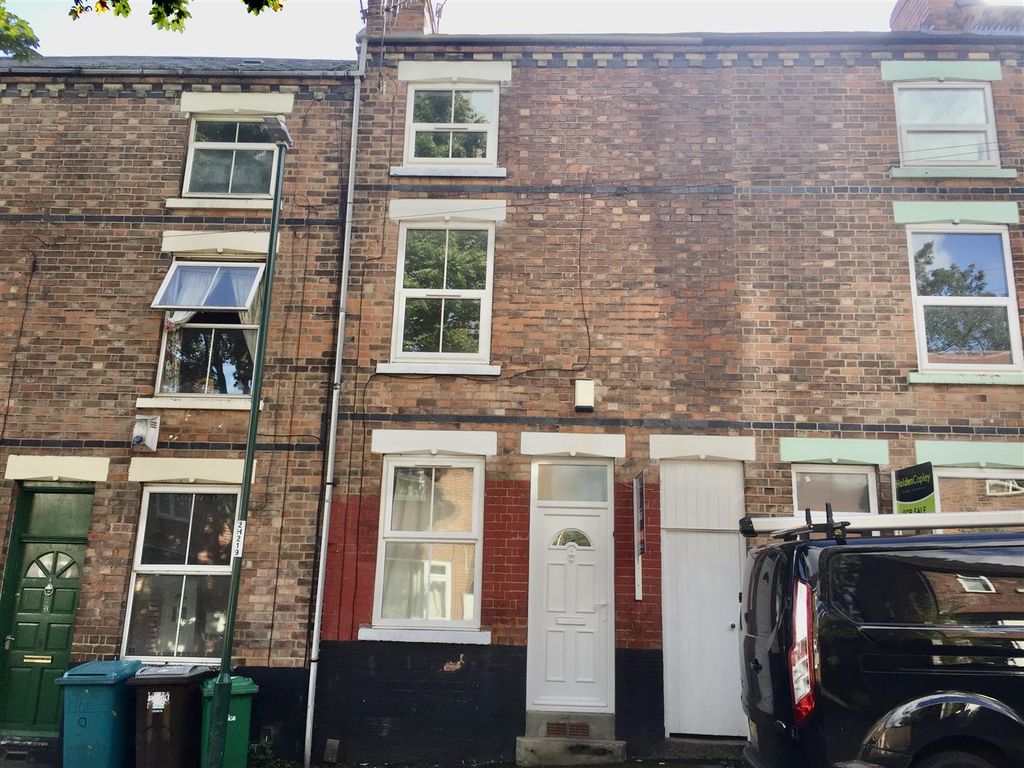 3 bed terraced house for sale in Hollis Street, New Basford, Nottingham