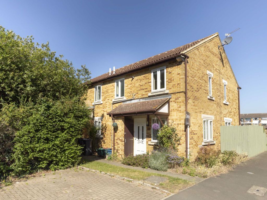 1 bed property for sale in Chervil Close, Feltham TW13 Zoopla
