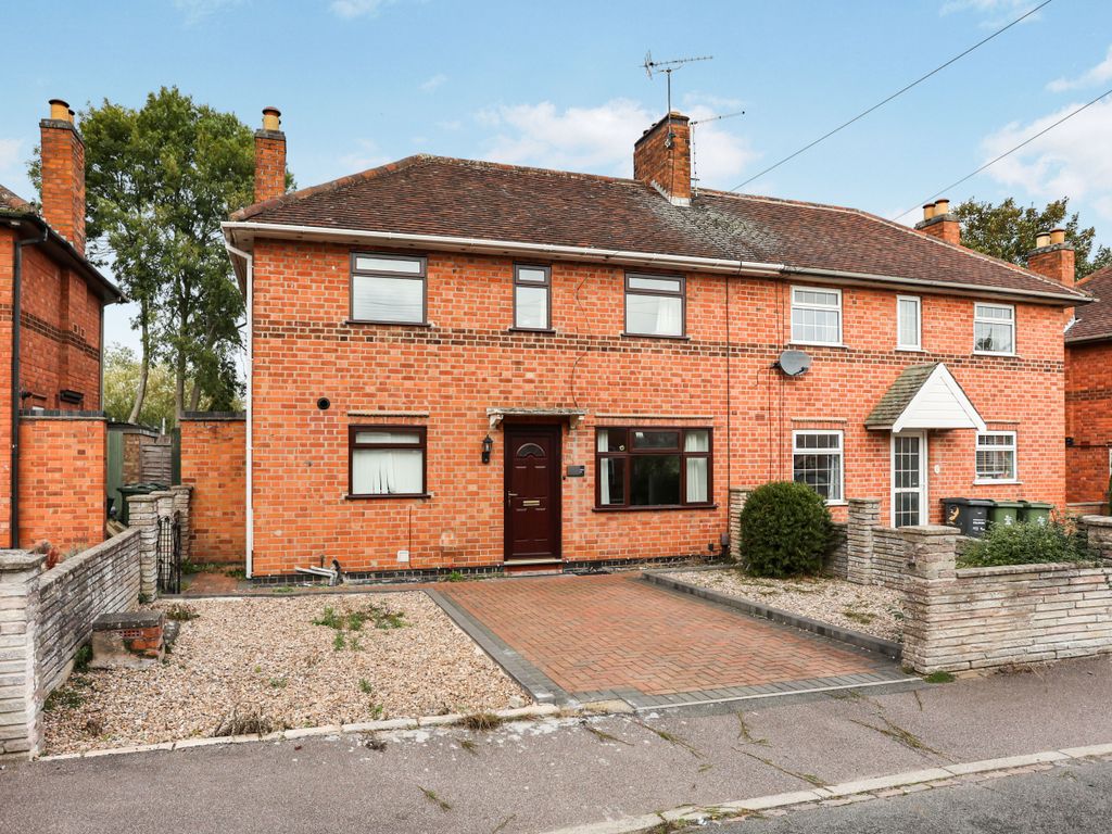 3 bed semidetached house for sale in Garendon Avenue, Hathern