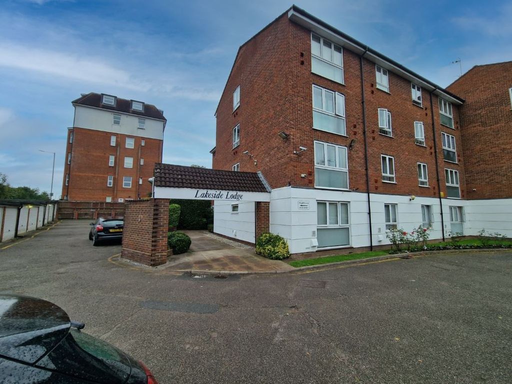 2 bed flat for sale in Bridge Lane, London NW11, £480,000 Zoopla