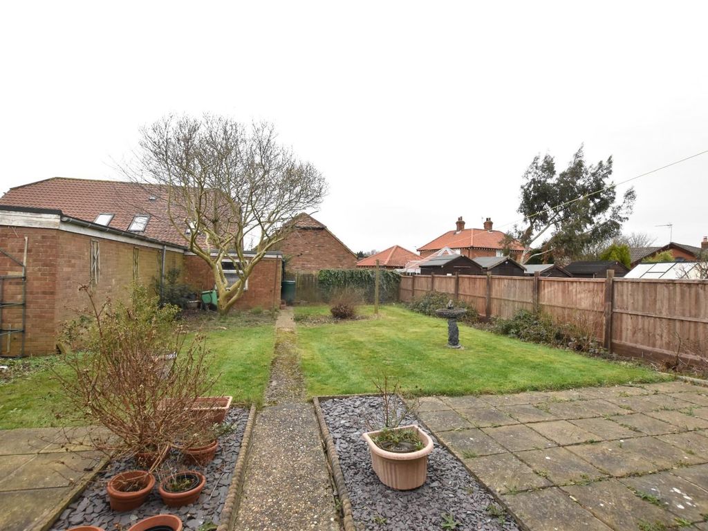 2 bed semidetached bungalow for sale in Huntingdon Crescent, Burton
