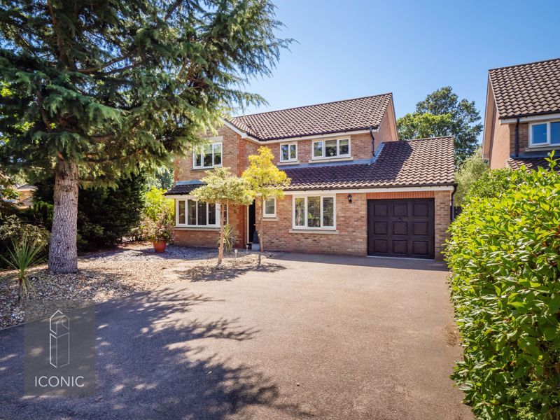 4 bed detached house for sale in Broadgate, Taverham, Norwich NR8 Zoopla