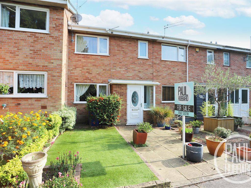 3 bed terraced house for sale in Delius Close, Lowestoft NR33, £180,000