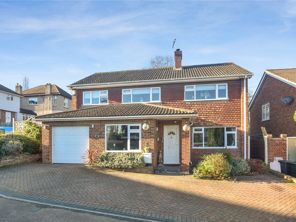 4 bed detached house for sale in Briar Road, Joydens Wood, Kent DA5, £