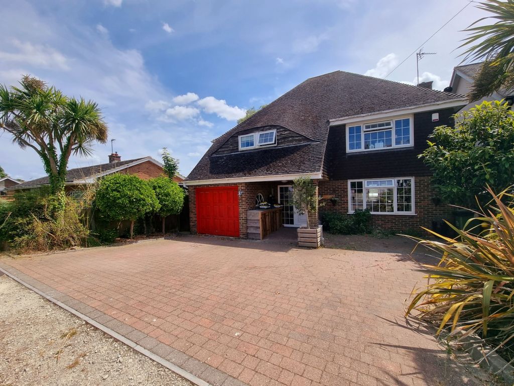 5 bed detached house for sale in Shurland Avenue, Minster On Sea