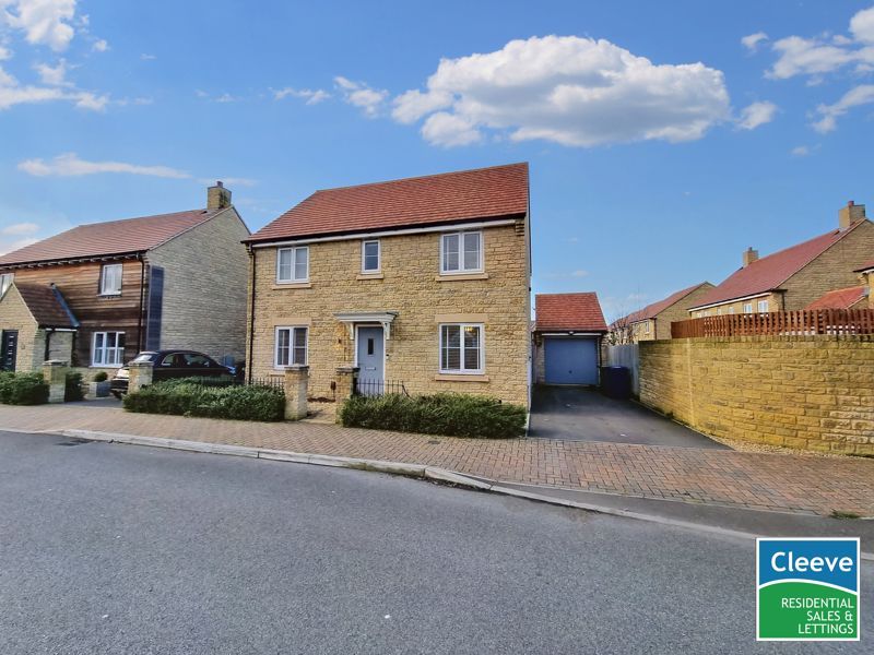 4 bed detached house for sale in Little Grebe Road, Cleeve