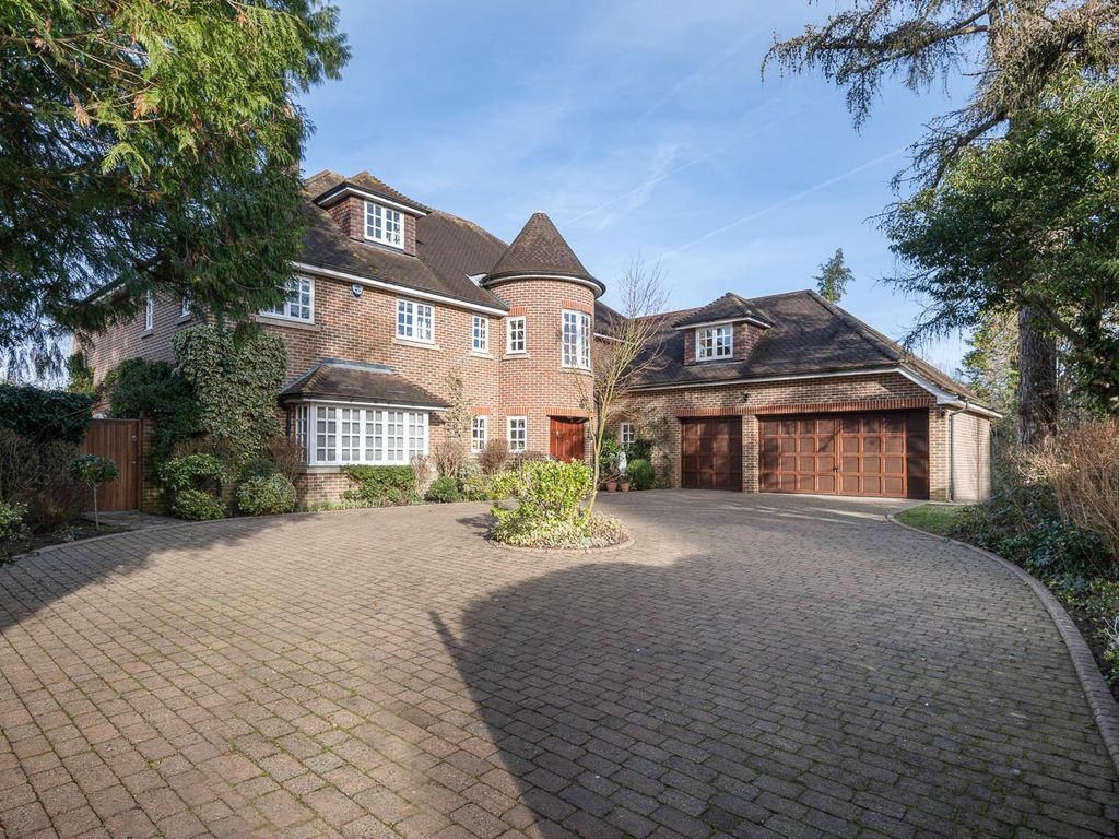 6 bed detached house for sale in The Pathway, Radlett WD7 Zoopla