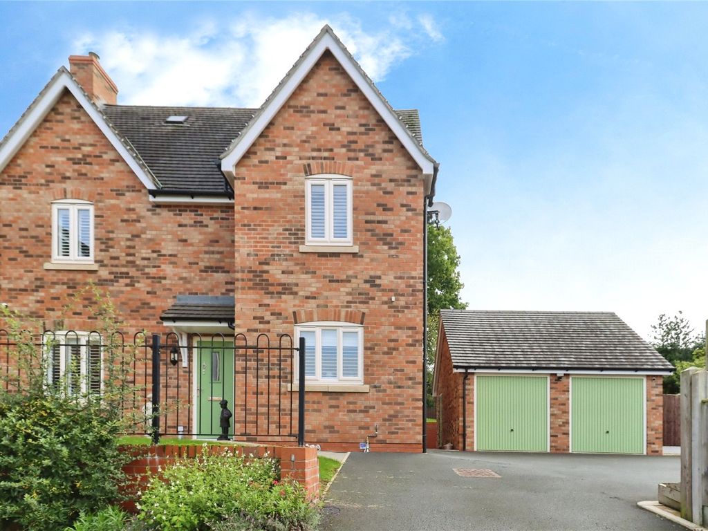 5 bed detached house for sale in Old Rectory Fields, Waters Upton