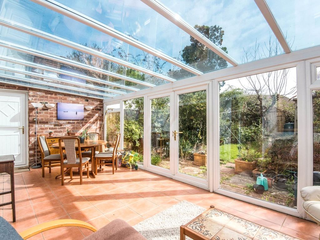 3 bed semidetached house for sale in Elliott Close, Exeter, Devon EX4