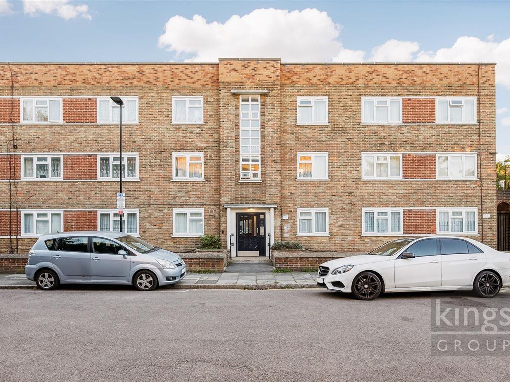 Devon Close, London N17  