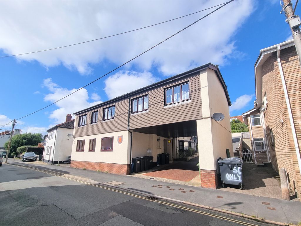 1 bed flat for sale in Red Lion Place, Old Town Street, Dawlish EX7, £