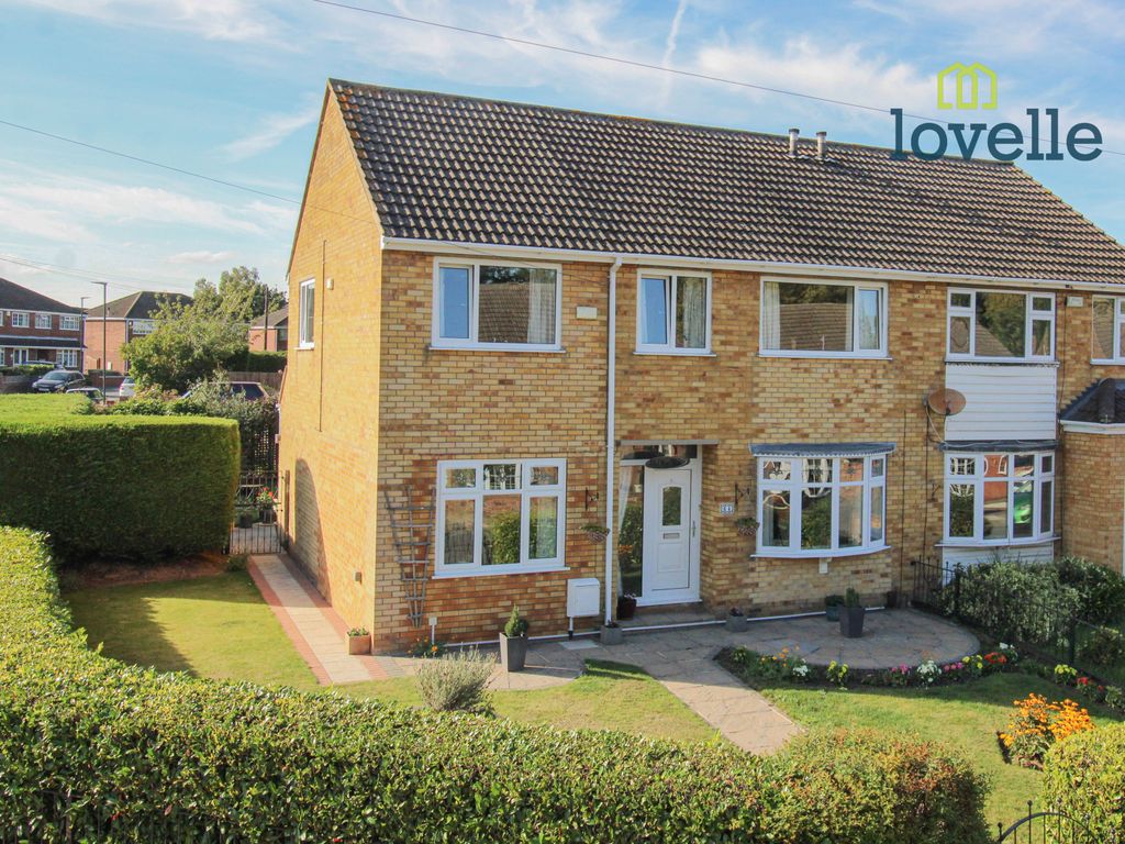 4 bed semidetached house for sale in Greyfriars, Wybers, Grimsby DN37