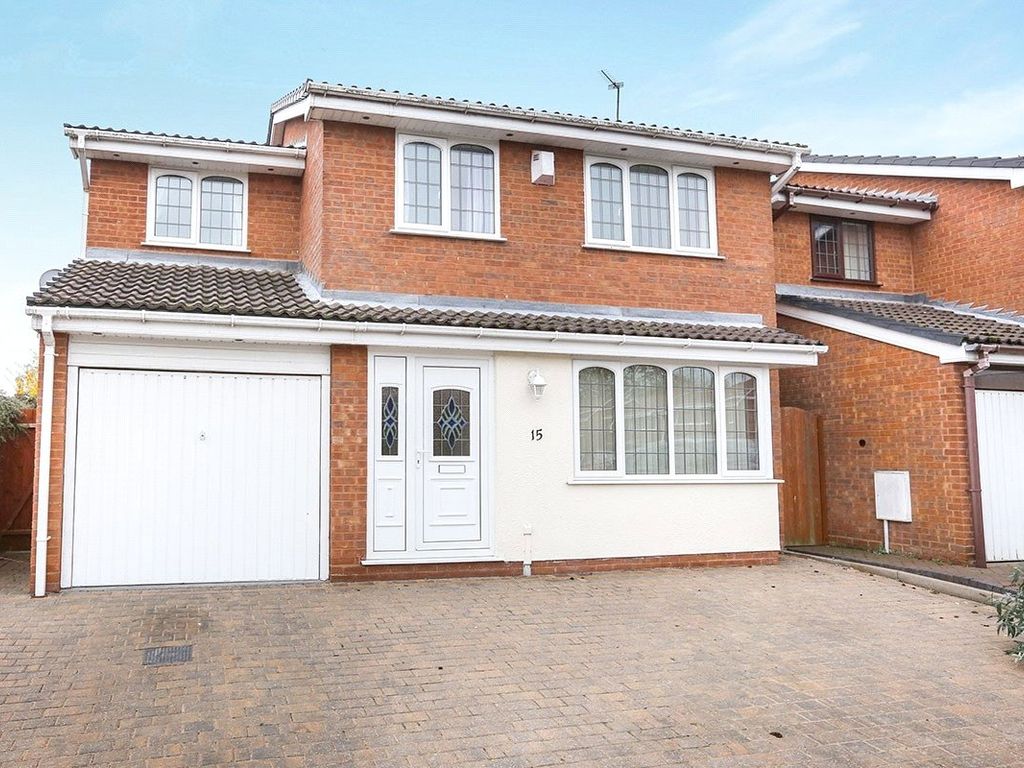 4 bed detached house to rent in St. Andrews Drive, Perton
