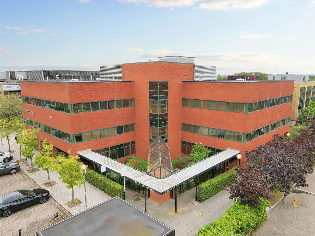 2 bed flat for sale in Charter House, Avebury Boulevard, Milton Keynes