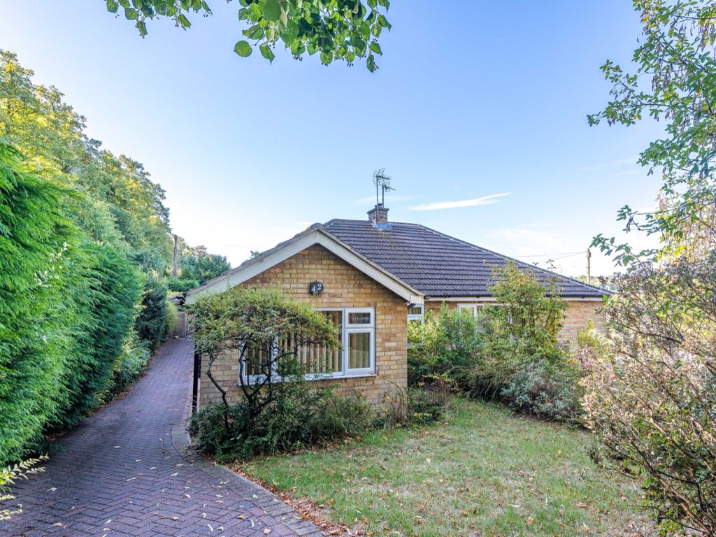 2 bed semidetached bungalow for sale in St. Vincents Road, Grantham