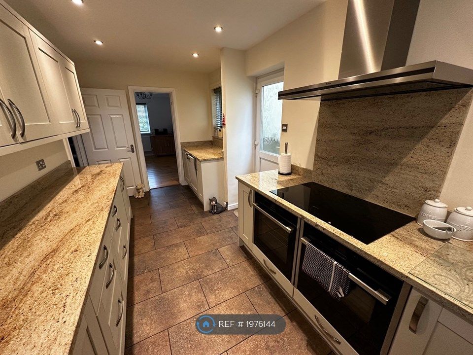 4 bed detached house to rent in Endsleigh View, Ivybridge PL21, £1,700