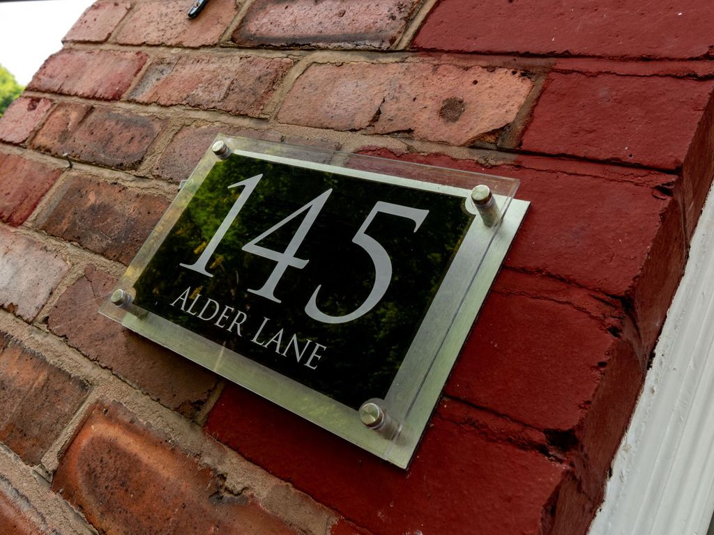 3 bed terraced house for sale in Alder Lane, Warrington WA2, £180,000