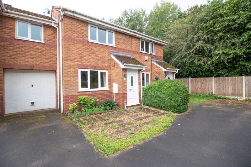 3 bed terraced house for sale in Edenbridge Drive, Stoneclough