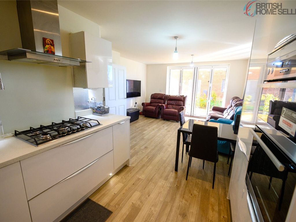 2 Bed Flat For Sale In Renard Way Trumpington Cambridge 2-bed-flat-for-sale-in-renard-way-trumpington-cambridge