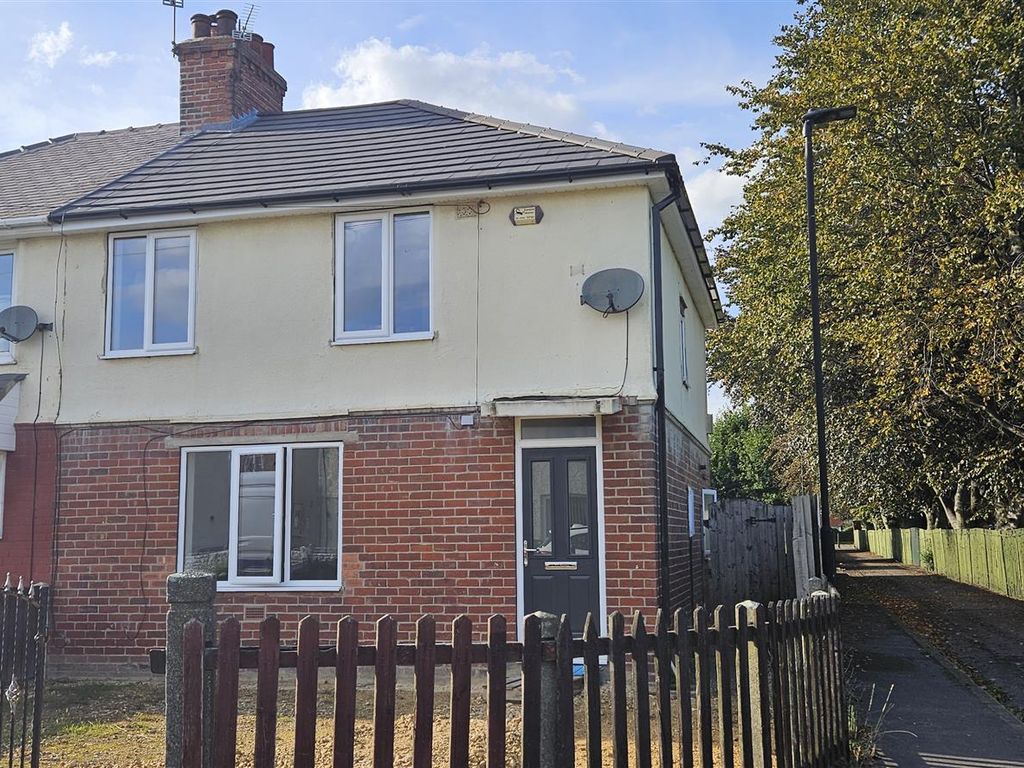 3 bed semidetached house for sale in Cemetery Road, Woodlands